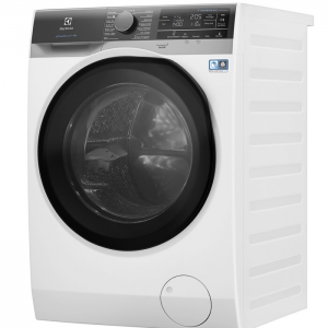 an 11kg ultimatecare 900 washing machine with sensorwash™ technology on a white background